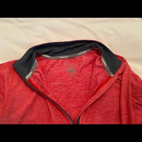 Nike dri-fit pink half zip - Picture 3 of 4